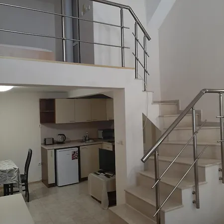 Bizone Apartament Cavarna