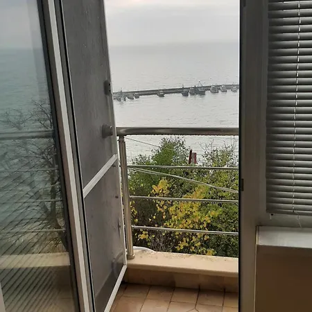 Apartament Bizone