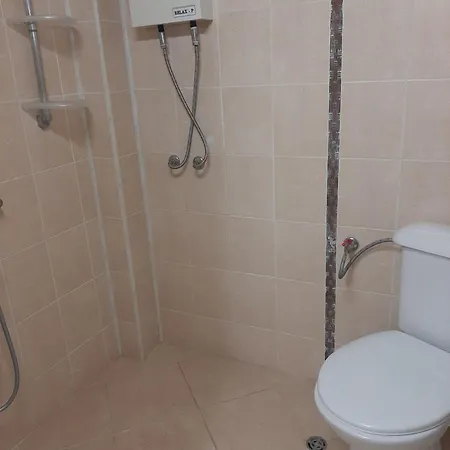 Bizone Apartment *